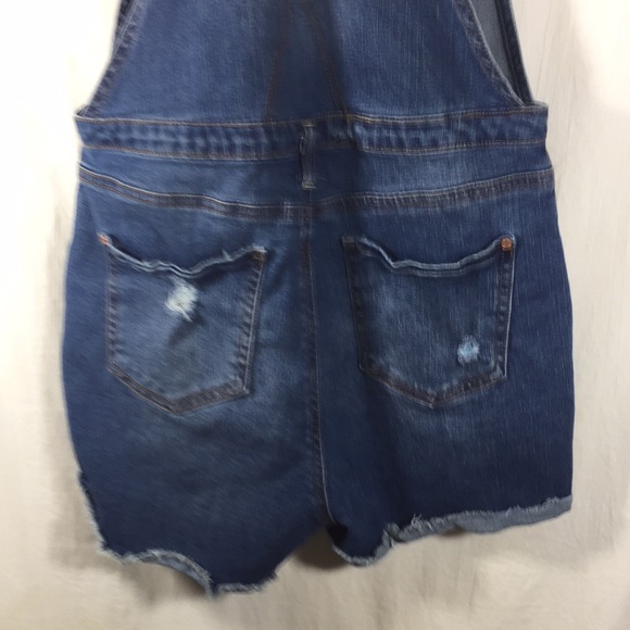 Denim Distressed Shortalls Size L/G  (11-13) - Picture 5 of 7